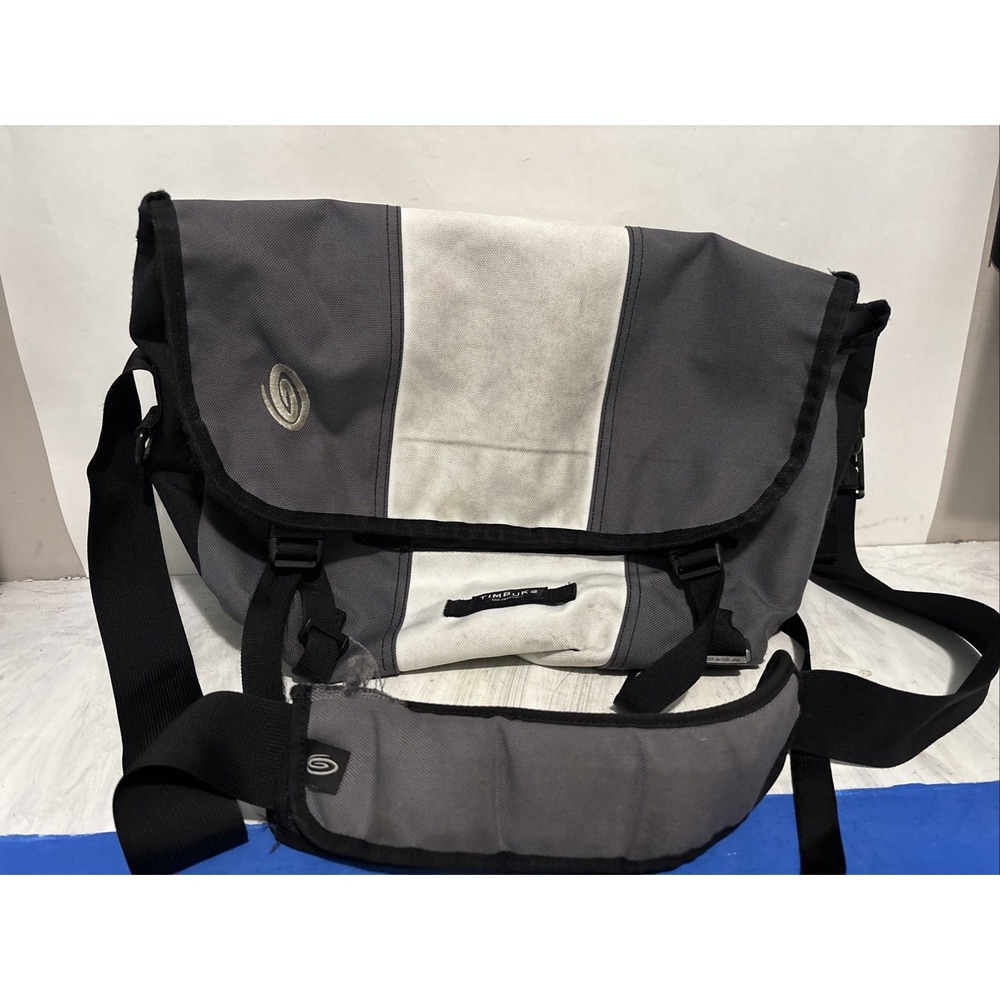 Timbuk2 Grey Messenger Bag 18 Inch Nylon Commuter Bag Gray